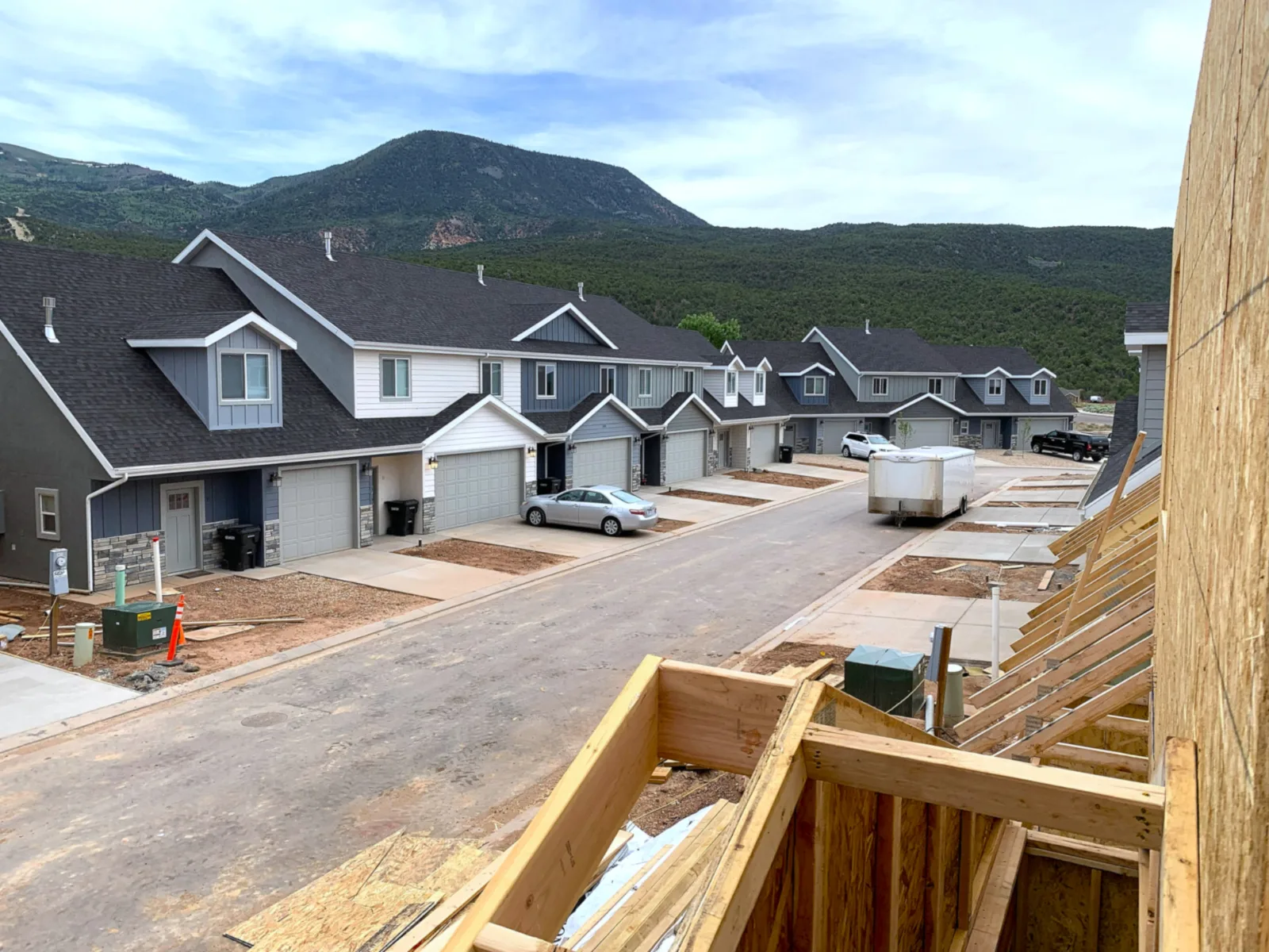 Cedar Edge photo 1